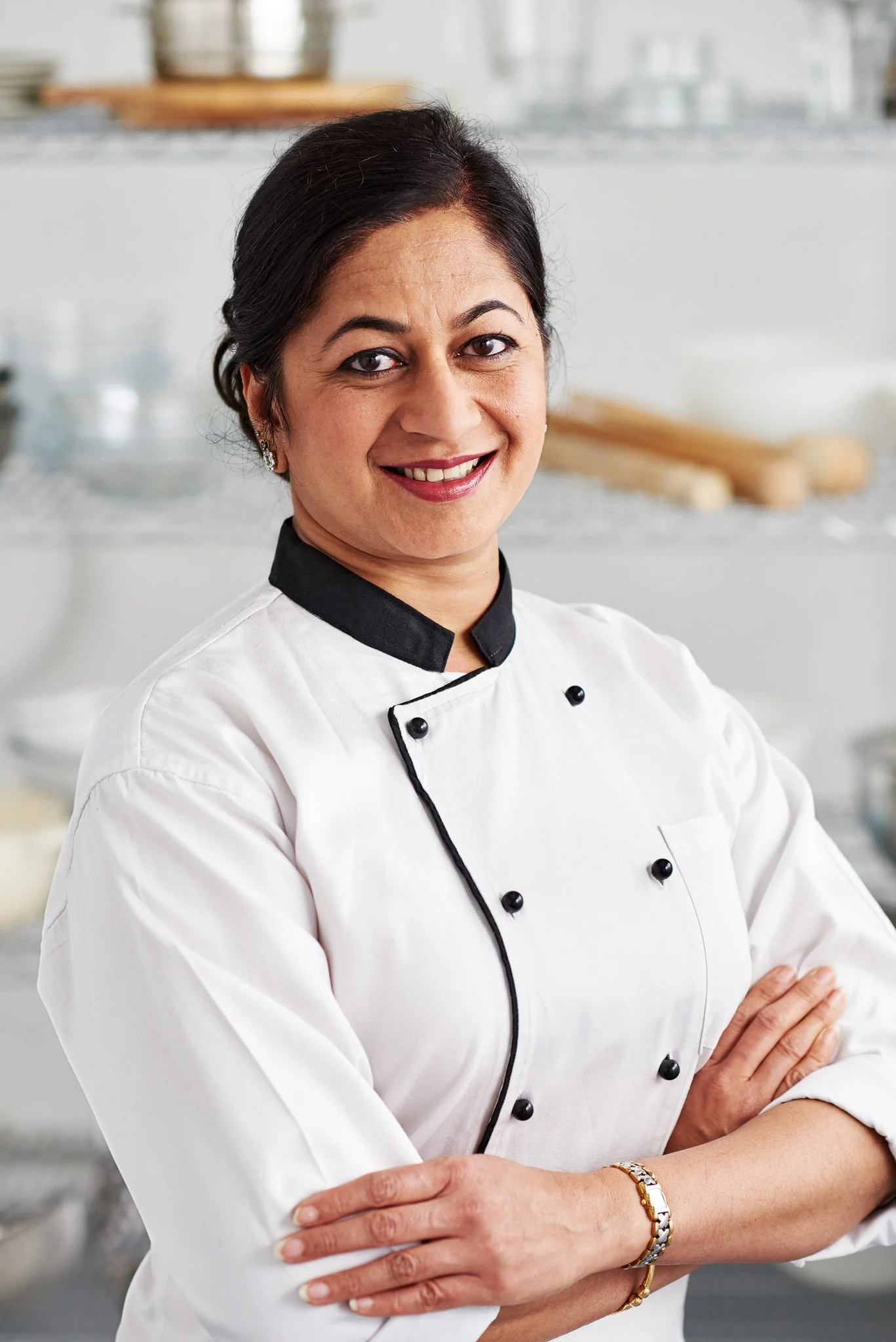 'The Indian Cookery Course' by Monisha Bharadwaj & Indian Spice Tin - Image 4