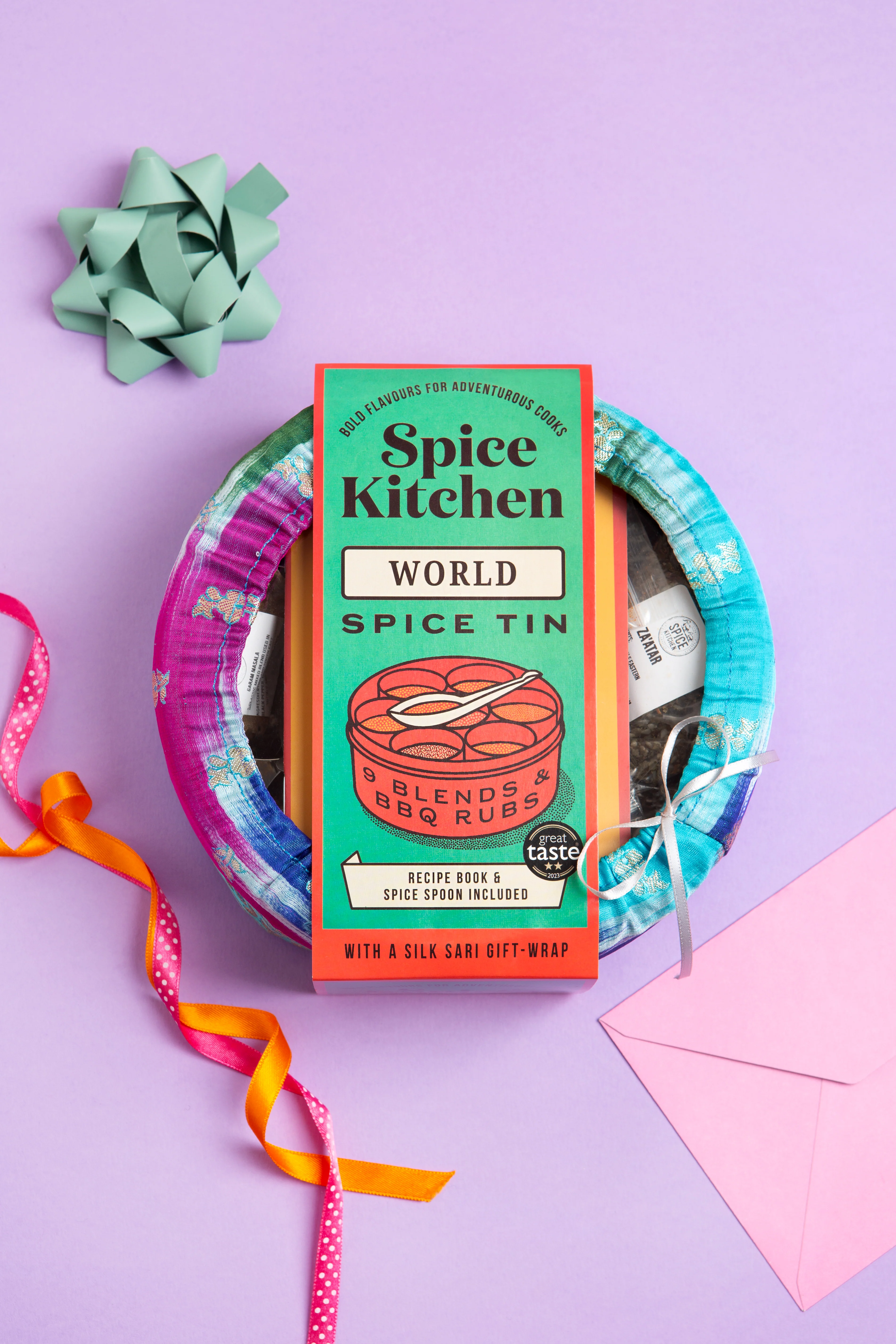 Spice Kitchen Cookbook & World Spice Tin - Image 5